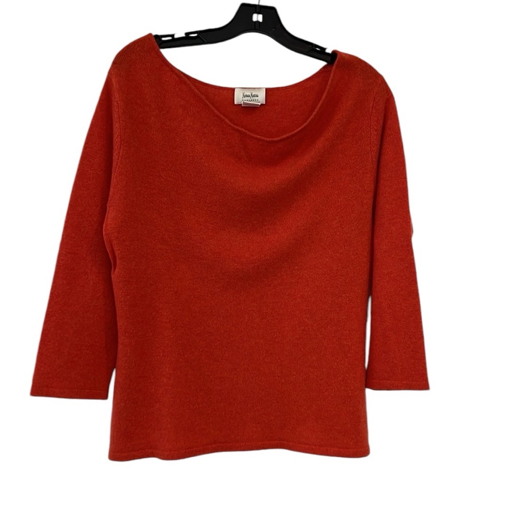 💯 cashmere boat/cowlneck sweater from Neiman Marcus. EUC. No holes or da…